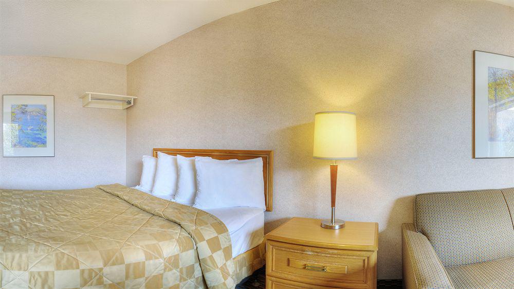 Comfort Inn Chatham-Kent Buitenkant foto